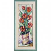 Букет Червени Лалета в охрова Ваза